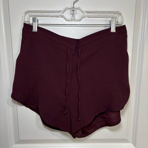 H&M Mini Women's Burgundy Shorts With Stretchy Back